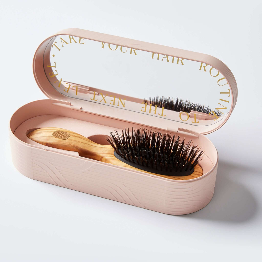 wooden brush in its case - Altesse Studio